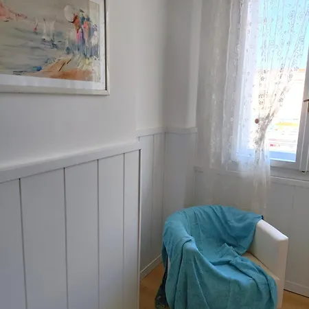 Apartment Piazza Hortis Studio Trieste