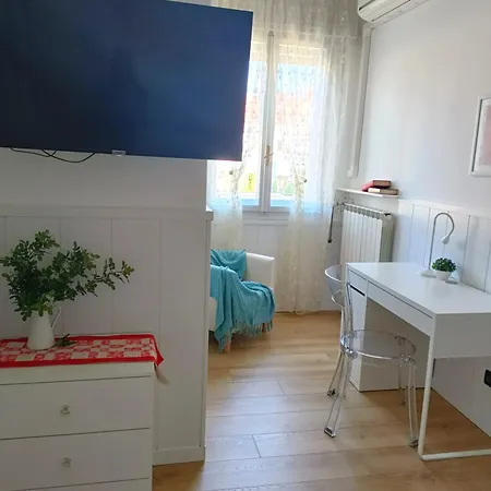 Piazza Hortis Studio Apartament *